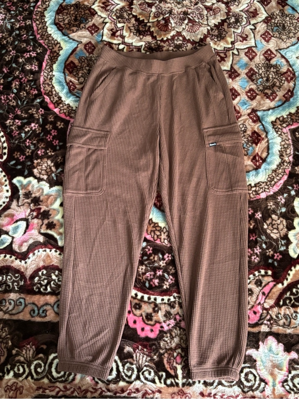 Bench women’s Brown Waffle Knit Cargo Jogger Pants size small